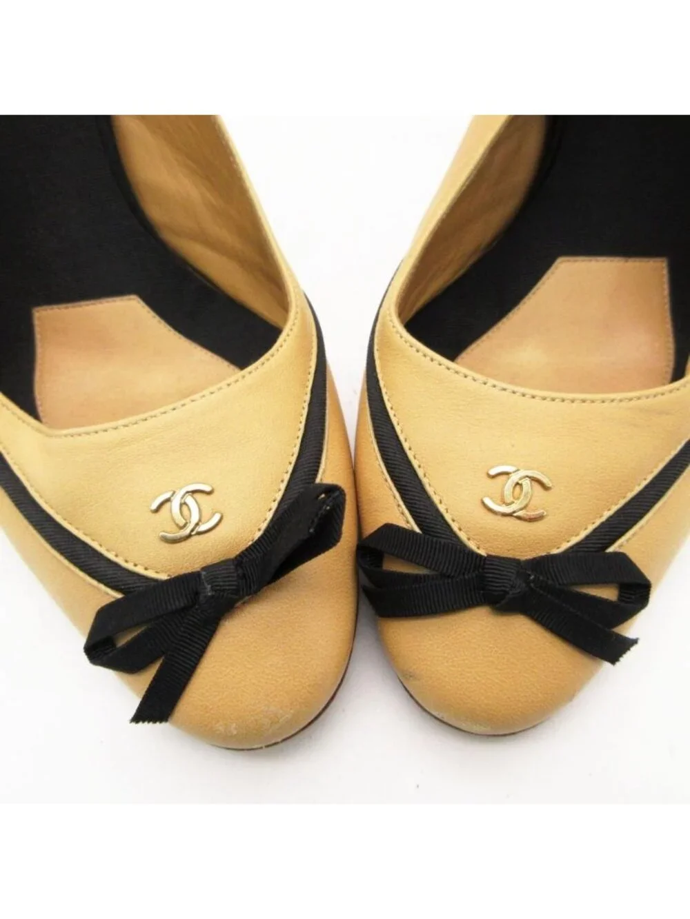 CHANEL pumps cc